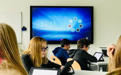 Dr.-Georg-August-Zinn-Schule im neuen Gewand – digital und analog